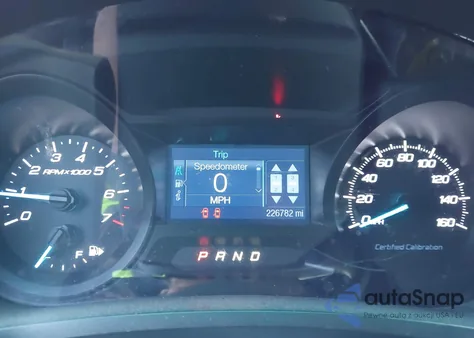 2014 Ford Police Interceptor z USA, uszkodzony, nr VIN 1FM5K8AR1EGC27381